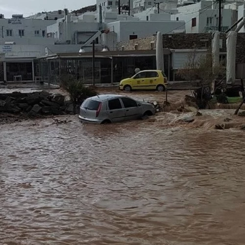 Σε εξέλιξη οι προσπάθειες αποκατάστασης των ζημιών σε Πάρο, Μύκονο και Ρόδο