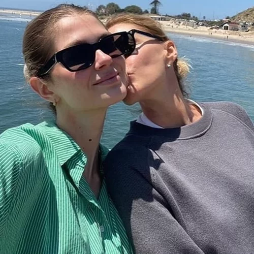 Τζένη Μπαλατσινού & Αμαλία Κωστοπούλου | Βόλτες για ψώνια στη Νέα Υόρκη με τέλεια outfits