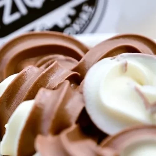 Aπό την Αμφιλοχία με αγάπη | Το κρεμώδες παγωτό που θυμίζει την παιδική μας ηλικία