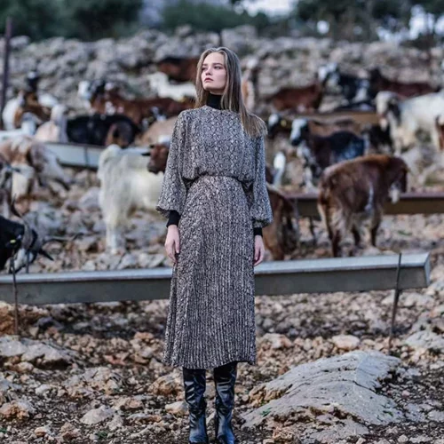 Επιστροφή στις ρίζες | H Pink Woman τιμά την ελληνική παράδοση μέσα από τη χειμερινή καμπάνια της