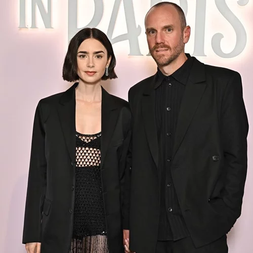 H Lily Collins έγινε μητέρα | Η φωτογραφία και το όνομα της κόρης της