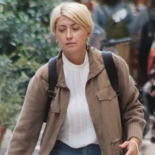 Σία Κοσιώνη | Η κομψή εμφάνιση με Μax Mara λευκό κοστούμι