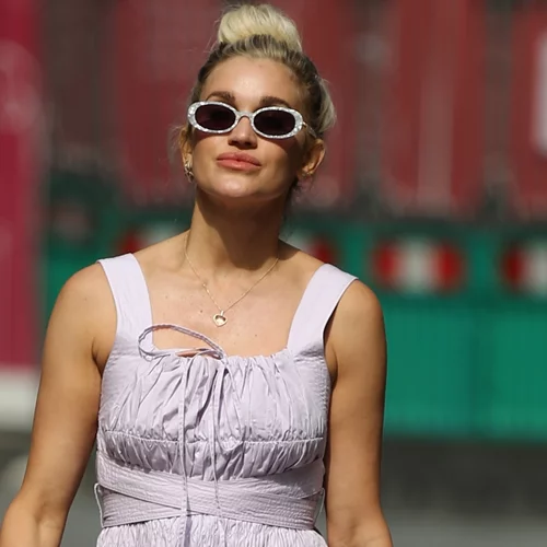 7 χρώματα πεντικιούρ που ταιριάζουν με τα πάντα