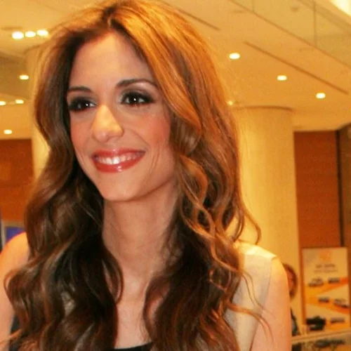 Η Σοφία Καρβέλα δείχνει το σώμα της | "Αρνούμαι να αποδεχτώ αυτό που είμαι και είμαι υπέυθυνη για αυτό"