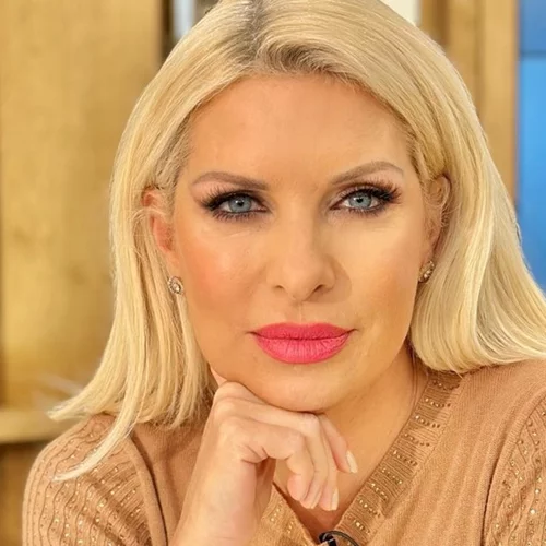 Ελένη Μενεγάκη | Η μεγάλη αλλαγή στην εμφάνισή της που την ενθουσίασε