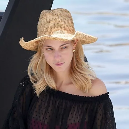 Ζηλέψαμε τη θέα στη Μύκονο που έχει το υπνοδωμάτιο της Δούκισσας Νομικού και του Δημήτρη Θεοδωρίδη