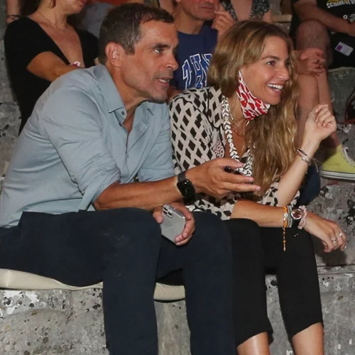 Σου βρήκαμε 8 άνετα καλοκαιρινά φορέματα όπως αυτό που φόρεσε η Χρυσή Βαρδινογιάννη