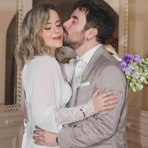 Παντρεύτηκαν ο Θανάσης Τσαλταμπάσης και η Αγοραστή Αρβανίτη | Οι εντυπωσιακές λήψεις από τον γάμο τους