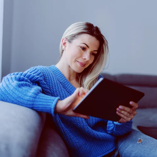 Lifewins: Η Αλίκη Βρυεννίου μιλά την επόμενη ημέρα μετά τη διάγνωση για πολλαπλή σκλήρυνση