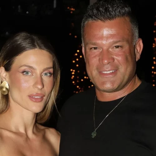 Κώστας Σόμμερ και Βαλεντίνη Παπαδάκη | Το παραμυθένιο πάρτι για την κόρη τους και η τούρτα-έκπληξη που "έκλεψε" την παράσταση