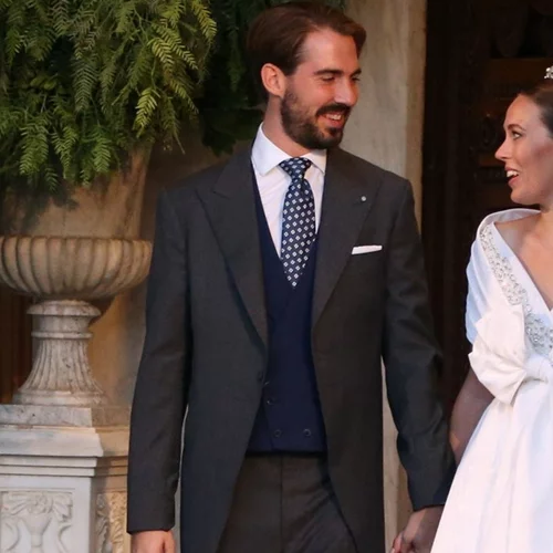 Φίλιππος Γλύξμπουργκ - Nina Flohr | Το ελληνικό στοιχείο στη χριστουγεννιάτικη κάρτα τους