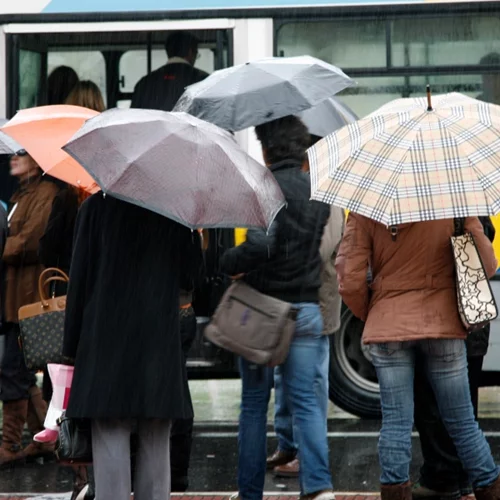 Χαλάει ο καιρός | Ερχονται καταιγίδες και χαλαζοπτώσεις, αλλά με υψηλές θερμοκρασίες