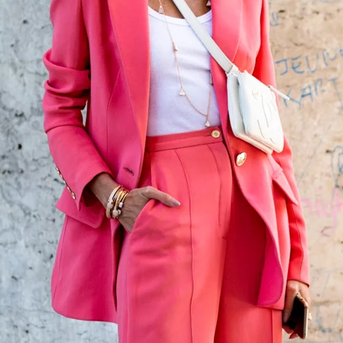 Αυτή είναι η μεγαλύτερη τάση του '22 στα παντελόνια | Εμείς θα την υιοθετήσουμε, εσύ;