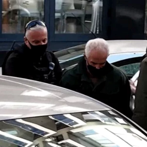 Αδιανόητη εξέλιξη με τον μητροκτόνο στα Γρεβενά: Βίασε τη μητέρα του πριν τη στραγγαλίσει - Είχε σκοτώσει και τη γιαγιά του