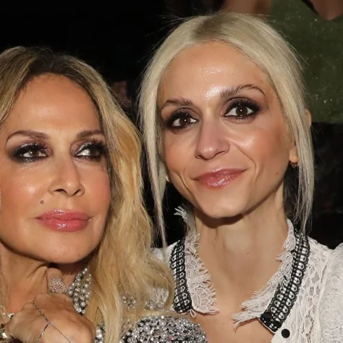 Σοφία Καρβέλα | Το δώρο που δέχτηκε από τη μητέρα της - "Είναι ό,τι καλύτερο μου έχεις δώσει"