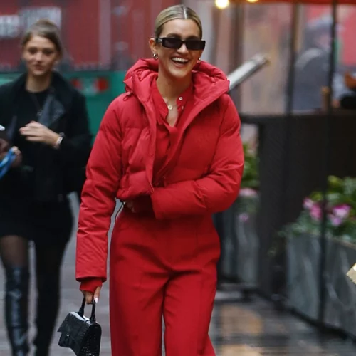 Πέντε ζεστά μπουφάν από τη Zara που μπορείς να αποκτήσεις με έκπτωση