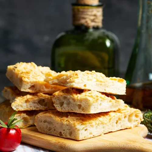 Πανεύκολη τυρόπιτα στην τοστιέρα | Με γιαούρτι και φέτα - Έτοιμη σε 15 λεπτά