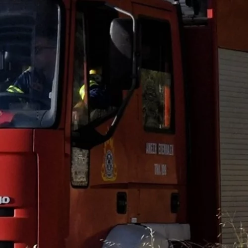 Πυρκαγιά σε εργοστάσιο ανακυκλώσιμων υλικών στο Αιγάλεω