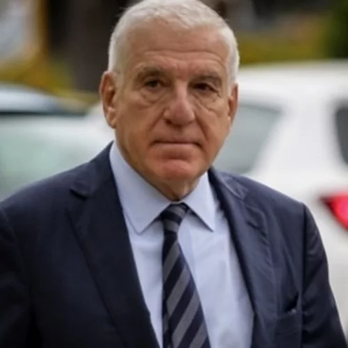 Με επιθετικό καρκίνο ο Γιάννος Παπαντωνίου | "Δεν είναι πολύ μακριά η ώρα του αποχαιρετισμού"