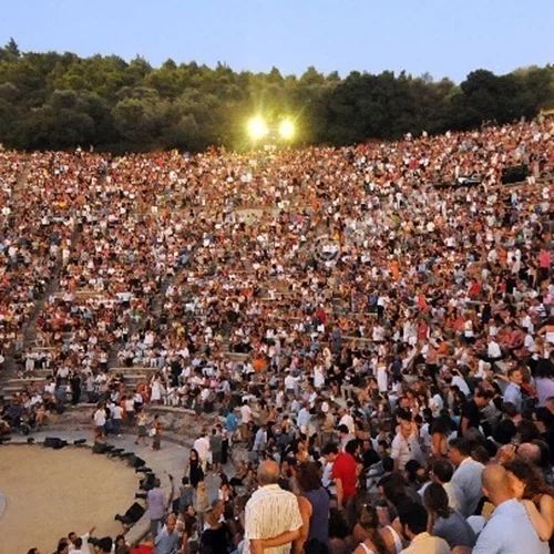 This is Athens - City Festival-Χ. Δούκας | "Το φετινό Φεστιβάλ απλώθηκε από άκρη σε άκρη της πόλης φωτίζοντας και τις πιο αθέατες πλευρές της"