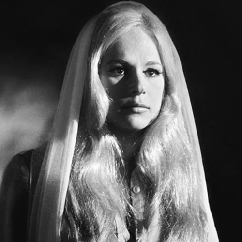 Αλίκη Βουγιουκλάκη | Όταν υποδύθηκε τη βασίλισσα Αμαλία, πριν από 50 χρόνια