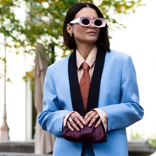 6 φθινοπωρινές αποχρώσεις που φορούν όλες οι Instagrammers και αξίζει να προσθέσεις στα looks σου