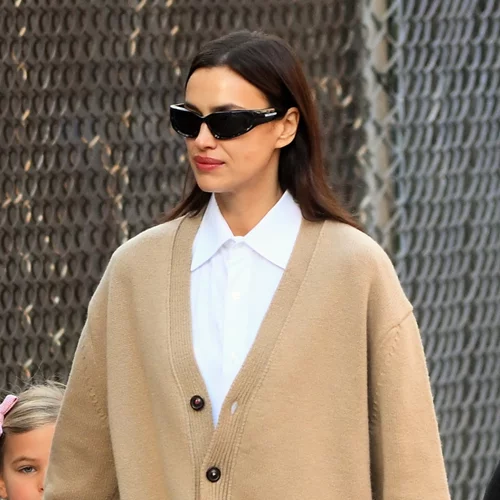 5 πουκάμισα από τη Marks & Spencer που προορίζονται για την ανοιξιάτικη γκαρνταρόμπα σου