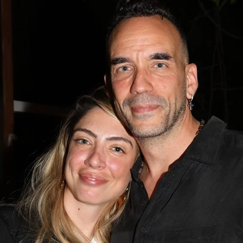 Πάνος Μουζουράκης | Αυτός ο γνωστός τραγουδιστής είναι ο νονός της κόρης του