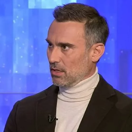 Γιώργος Καπουτζίδης | "Δεν θέλω να είμαι σε ένα κανάλι που δεν θέλουν ένα γκέι"