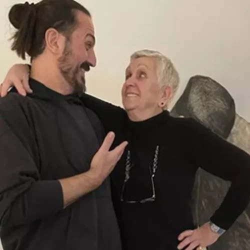 Δημήτρης Μακρυνιώτης | Ποζάρει με τη γλυκύτατη πεθερά του, Κλειώ Μαζωνάκη