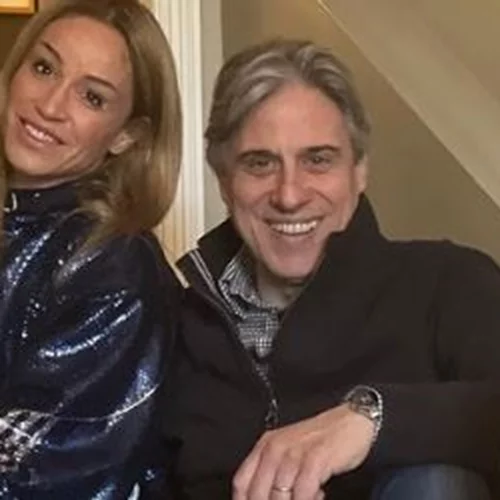 Η συγκλονιστική ζωή της Καρολίνας Πελενδρίτου ύστερα από την απώλεια όρασης και ο γάμος της με τον sportscaster Δημήτρη Χατζηγεωργίου