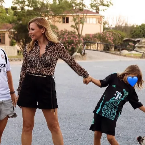 Στη βάφτιση της Αέλιας Κατσούλη | Σαν πριγκίπισσα στην αγκαλιά του μπαμπά της, Κρατερού Κατσούλη