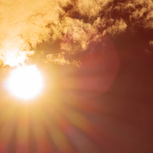 Βελτίωση του καιρού σήμερα - Ηλιοφάνεια, αλλά με χαμηλές θερμοκρασίες