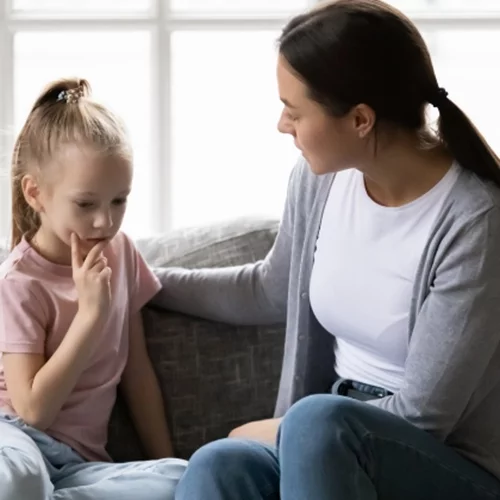 "Είμαι χαζή!" | Γιατί αν απαντήσουμε "όχι είσαι πανέξυπνη" δεν έχουμε καταφέρει τίποτα;