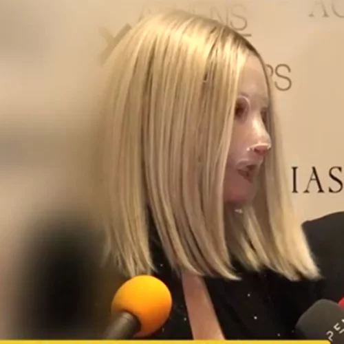 Η Ιωάννα Παλιοσπύρου στην πρώτη της κοσμική εμφάνιση | "Αγαπώ πολύ τη μόδα" (vid)