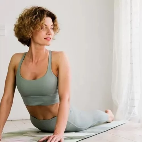 Η καλύτερη προπόνηση για γυναίκες μετά τα 40 | Χωρίς επαναλήψεις - "καίει" λίπος σε μισή ώρα