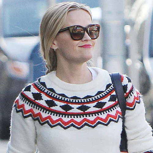 Τα κομψά loungewear σετ για τις μέρες των γιορτών που θα χουχουλιάζεις στο σπίτι