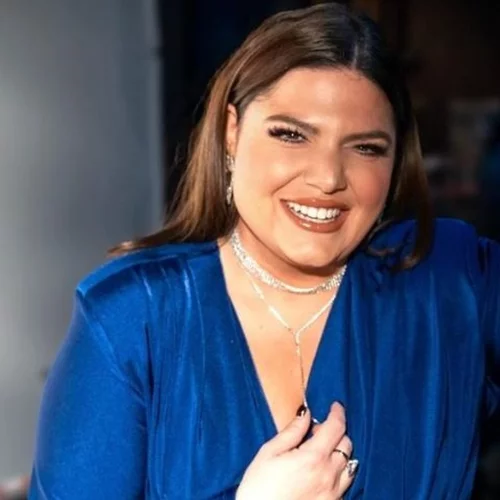 Δανάη Μπάρκα | Η ανθοδέσμη και το χειρόγραφο σημείωμα που δέχτηκε στη Θεσσαλονίκη