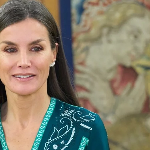 Το Mango παλτό που δεν αποχωρίζεται η βασίλισσα Letizia