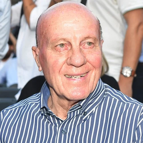 "Έφυγε" από τη ζωή ο Μίμης Δομάζος