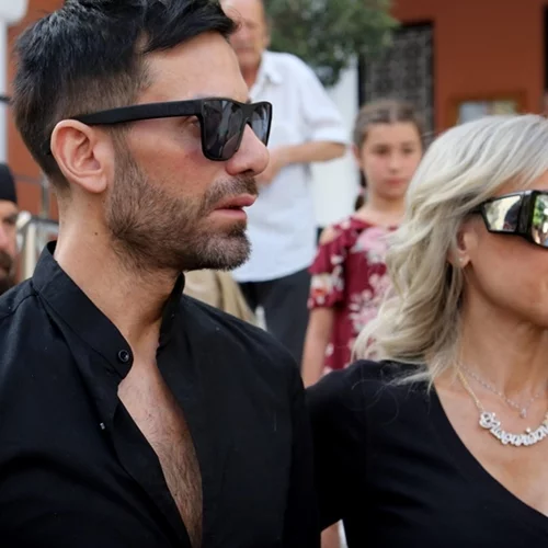 Νίκος Φλωρινιώτης | Συντετριμμένη η Άννα Φλωρινιώτη: "Έφυγε σήμερα το πρωί, ήμουν δίπλα του, είδα ότι τα χέρια του ήταν παγωμένα"