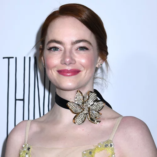 Lightweight Lob | To κούρεμα της Emma Stone είναι το hair obsession του 2024