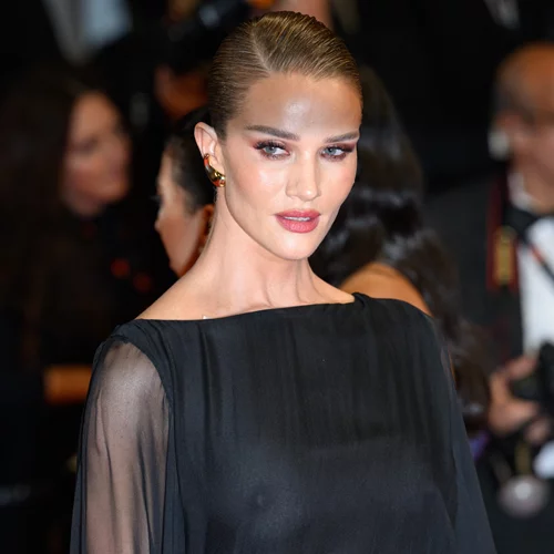 Το stylish χτένισμα που ξεχώρισε στο front row της Εβδομάδας Μόδας του Λονδίνου