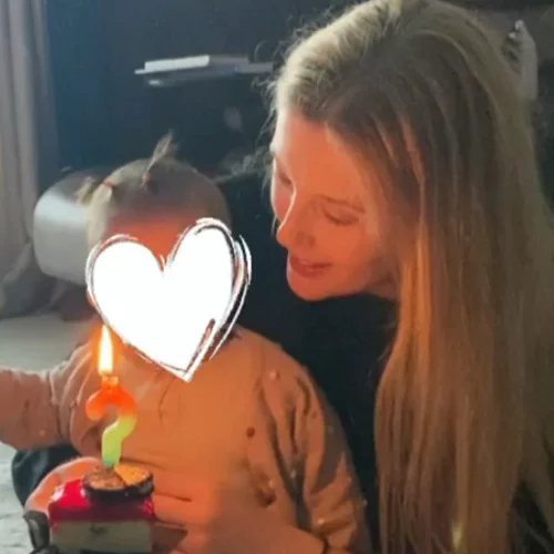 Κωνσταντίνα Κομμάτα | Τα πρώτα της γενέθλια ως μαμά και η ηλικία της