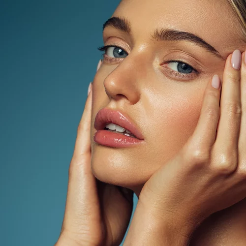 Έχεις ευαίσθητο δέρμα; 7 κρέμες που θα το "καλμάρουν" και θα το σώσουν από την ερυθρότητα