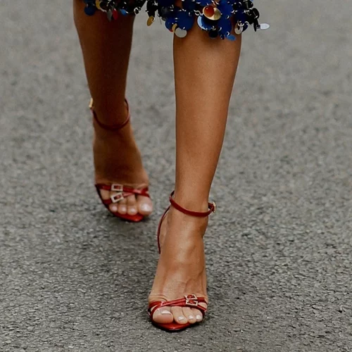 Φθινοπωρινό Πεντικιούρ | Τα 5 πιο κομψά χρώματα όλων των εποχών