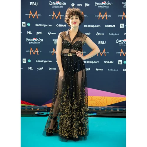 Barbara Pravi | Η Γαλλίδα που εντυπωσίασε φέτος στην Eurovision