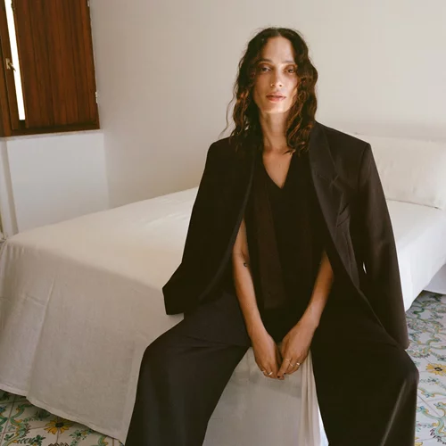 Τα styling tips που θα σε βοηθήσουν να δείχνεις κομψή μ' ένα oversized σακάκι