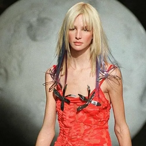 Πωλούνται σε δημοπρασία 80 δημιουργίες του Καρλ Λάγκερφελντ για τον Chloé