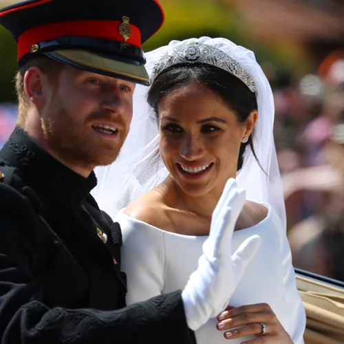 Οι σχεδιαστές μόδας που έχουν ντύσει τις πιο διάσημες νύφες